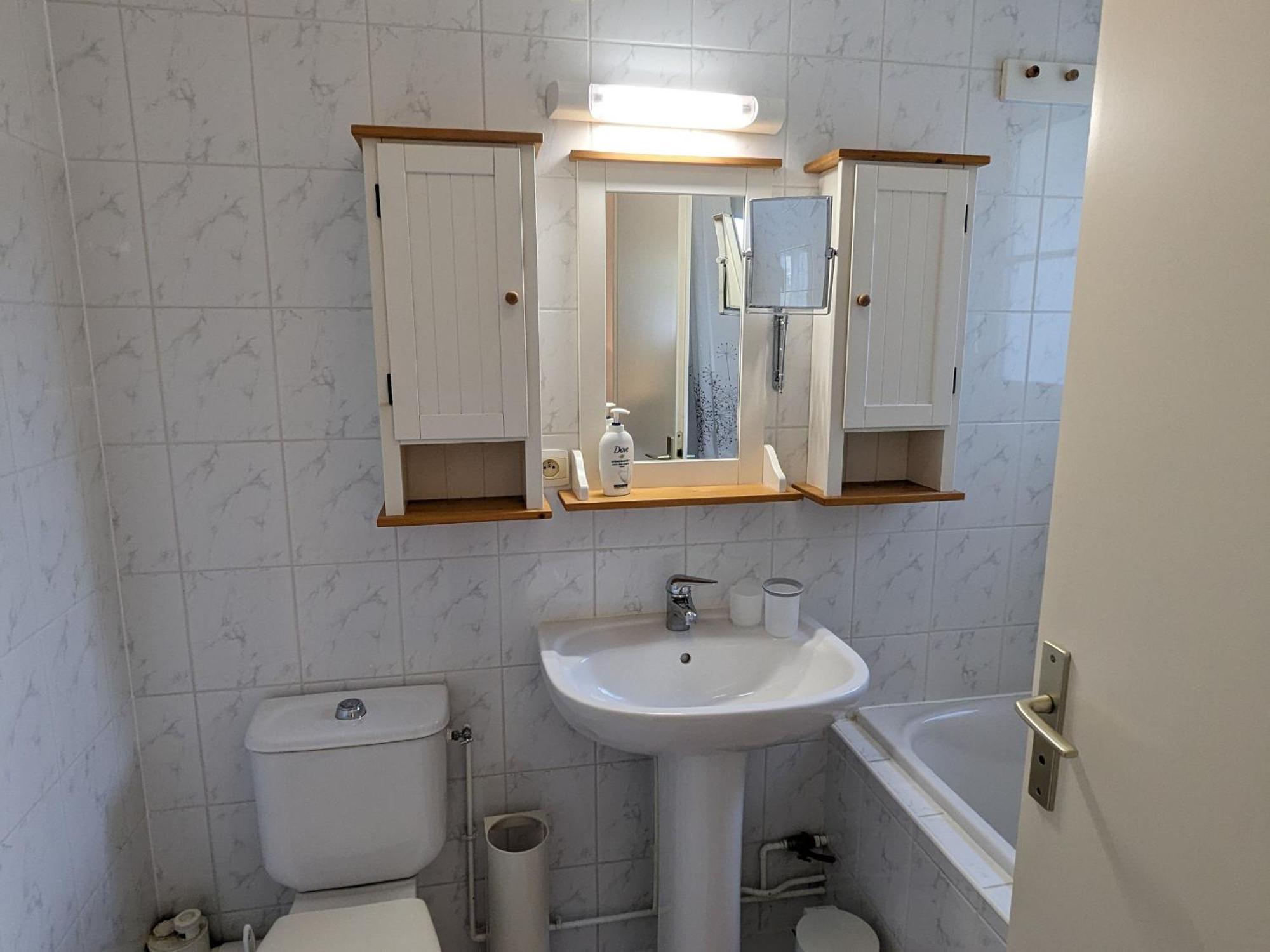 Ferienhaus Lumineux Au Calme Avec Jardin, Golf, Balades En Foret, Barbecue Et Velos A - Fr-1-590-367