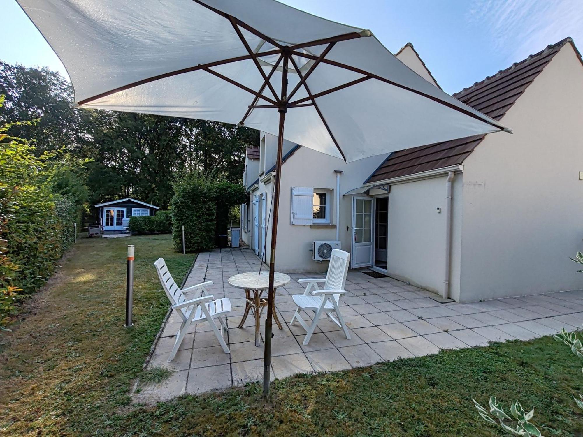 Lumineux Au Calme Avec Jardin, Golf, Balades En Foret, Barbecue Et Velos A - Fr-1-590-367 Ferienhaus Donnery